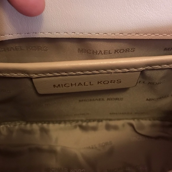 LAST 1!! •Michael Kors• Blush Pink Clutch - Picture 8 of 8